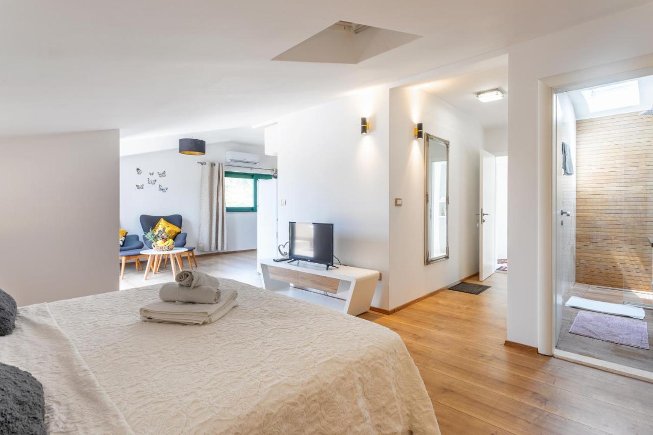 Apartments Ante Хвар Екстер'єр фото