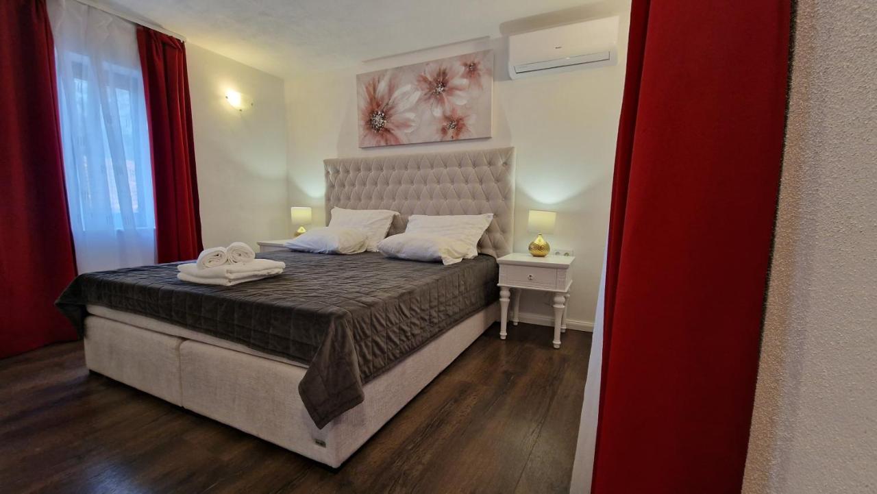 Apartments Ante Хвар Екстер'єр фото